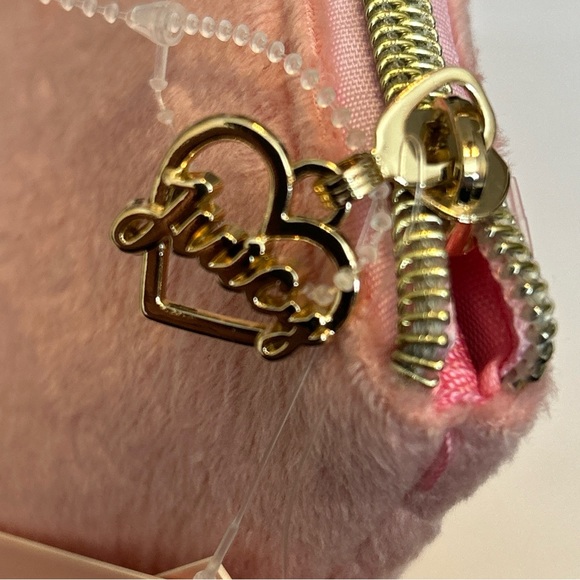 Juicy Couture Baby Pink Soft Cosmetic Travel Makeup Bag W/ 1 Toiletry Bottle - Picture 10 of 10